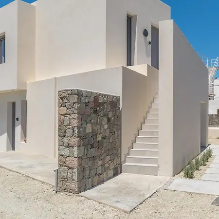 Alia Vourla * Adamantas (Milos)
