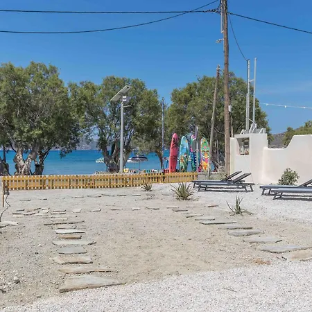 Alia Vourla * Adamantas (Milos)